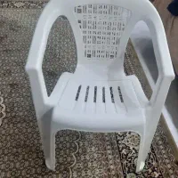 19عددصندلی پلاستیکی کاملا نو اصلا استفاده نشده