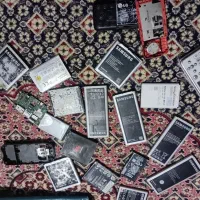 باتری  و قاب گوشی