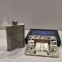 زیرسیگاری جاذبه های مالزی و فلاسک نوشیدنی تایلندی