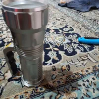 فروش یک چراغ قوه(نور افکن)