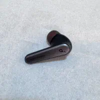 گوش چپ ایرپاد انکر