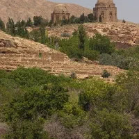 زمین مسکونی توران پشت