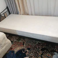 تخت یک نفر