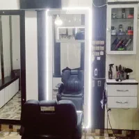 دکوراسیون آرایشگاه مردانه