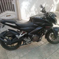 ns200 انژکتور  سری اول کلکسیونی مشکی تک|موتورسیکلت|تهران, شارق|دیوار