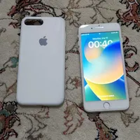 اپل iPhone 8 Plus با حافظهٔ ۶۴ گیگابایت