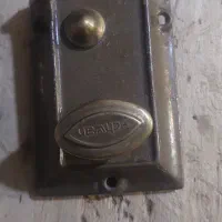 قفل در قدیمی