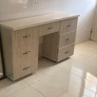 میز کشور دار