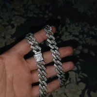 گردنبند نگین دار