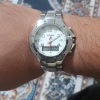 ساعت دوزمانه موتور پمپی