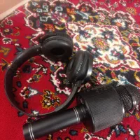 یه عددهنسفری هدفن دار