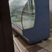 دو عدد ویترین