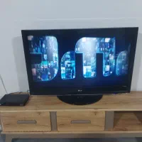 تلویزیون|تلویزیون و پروژکتور|صحنه, |دیوار