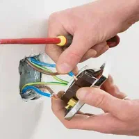 برقکار برق کار . سیم کش سیم کشی