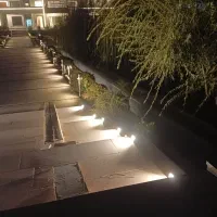 نصب لاینر خطی نورپردازی باغ ساختمان