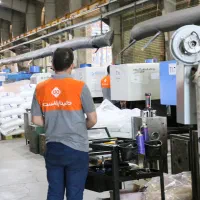 اپراتور دستگاه تزریق پلاستیک