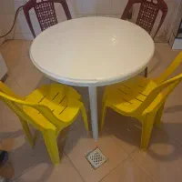 صندلی و میز غذا خوری