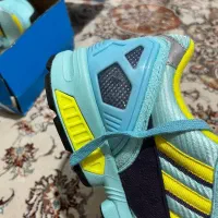 zx فیروزه‌ای|کیف، کفش، کمربند|رباط‌کریم, رباط‌کریم|دیوار