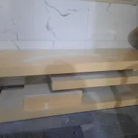 میز زیر تلویزیون