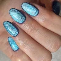 مدل برای کاشت ژلیش و ترمیم ناخن