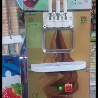 دستگاه بستنی قیفی دو رنگ