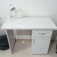 میز تحریر کشودار