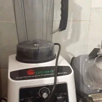 ۱عدد بلندر اسمارت   و ۱عدد ایس کراشر