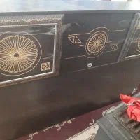 یک عدد تخت دونفره همراه با تشک دونفره طبی درحد نو