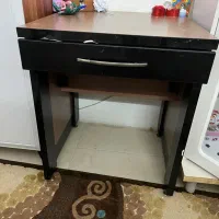 دوعدد میزتحریر و صندلی چرخی