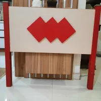 تخت خواب یک نفره بسیار سالم با تشک