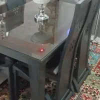 میز ناهارخوری سالم و تمیز