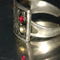 انگشتر قدیمی ۱۹۷۹|جواهرات|پرند, فاز ۵|دیوار