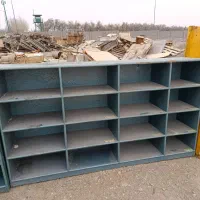 کمد قفسه بندی شده