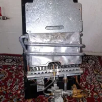 یک دستگاه آبگرمکن ایران شرق