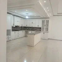 آپارتمان ۱۳۱متر۲خواب صاحب الزمان فروشی