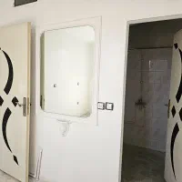 درب های اتاق خواب و حمام و دستشویی