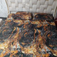 تخت خواب دونفره با کنسول کشابهامیز آرایشی صندلی