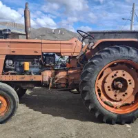 فر‌وش‌یک‌‌تراکتوررومانی