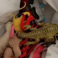 اسباب بازی دخترانه و پسرانه|اسباب‌بازی بچه|ری, شهید غیوری (ابن باویه)|دیوار