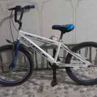 دو عدد دوچرخه ۲۰ و۱۶