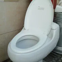 توالت فرنگی سرامیکی