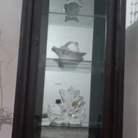 ویترین به تنهایی ۵۰۰