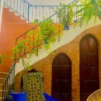 ویلایی300متر/دونبش/عرض12/دو واحدی/راه جدا