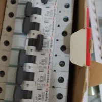 کابل افشان. فیوز 16و10 سرپیچ هالوژن ایفن قدیمی|سایر لوازم برقی|تبریز, |دیوار