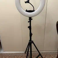 رینگ لایت حرفه ای سالم خیلی کم کار کرده در حد نو