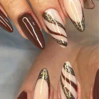 کاشت ناخن.   ۲۵۰تومن