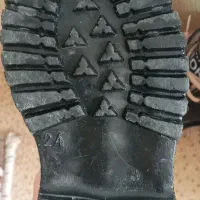 پوتین|کفش و لباس بچه|مراغه, |دیوار