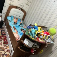 تخت وکمد کودک کاملا تمیزو سالم وجادار|اسباب و اثاث بچه|اردبیل, |دیوار