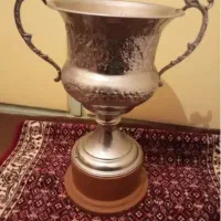 کاپ ورزشی قدیمی برنزی