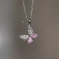 گردنبند پروانه ای ، کادو روز دختر